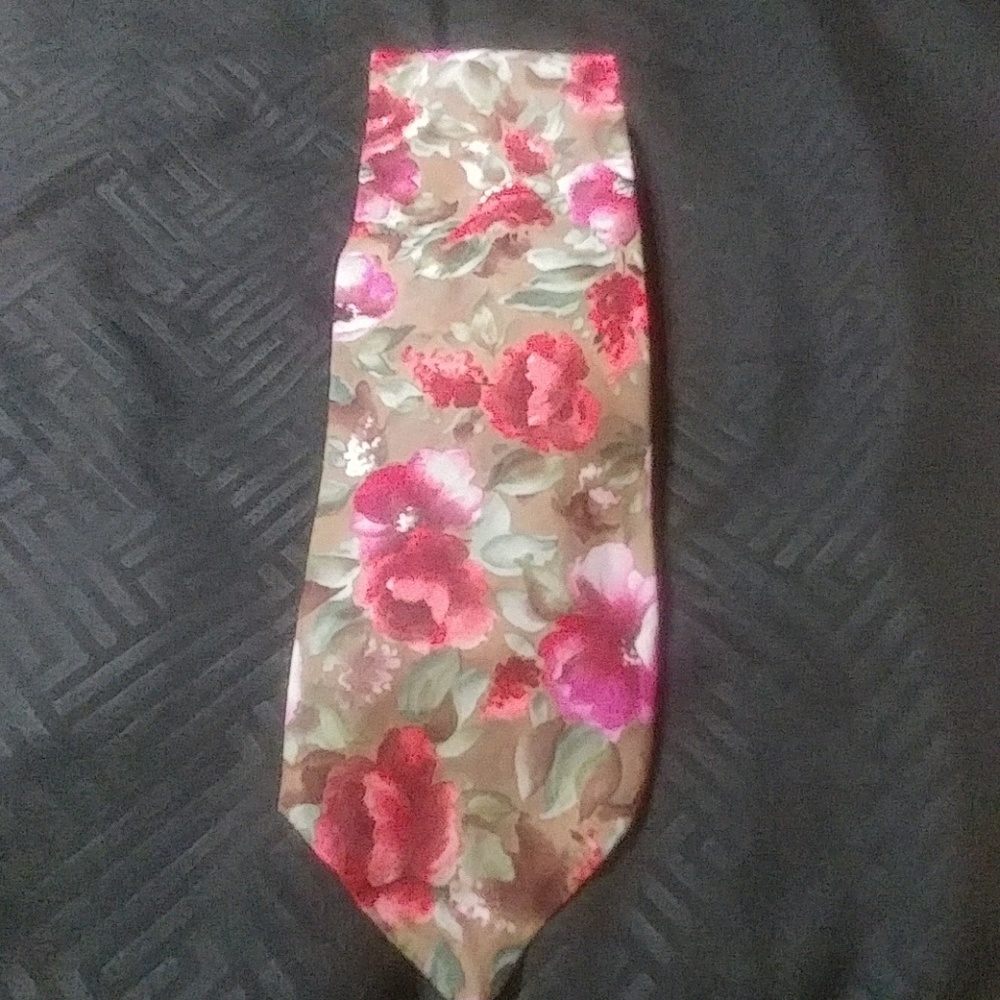 Men's Italian all silk handmade tie
